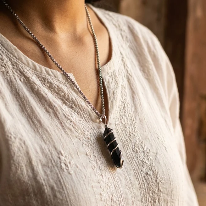 Black Agate Stone Locket with Chain - Image 3