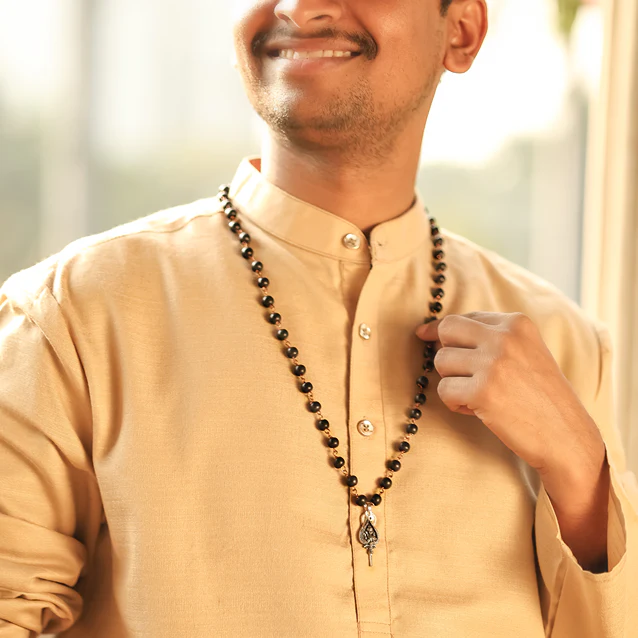 Karungali Malai (Copper wire) with Murugan Shastra Pendant - Image 6