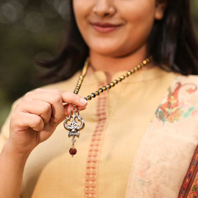 Karungali Malai in Gold-Cap with Shiv Trishul & Rudraksha Pendant - Image 6